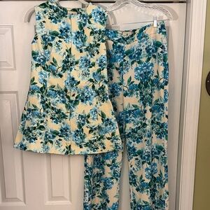 Tucker buck Floral Two-Piece Set in Blue & Lt Yellow
